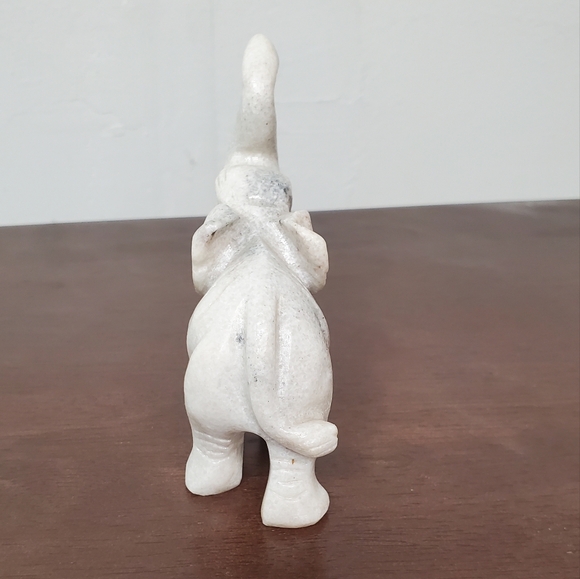 Soapstone Crystal Elephant - Picture 5 of 8